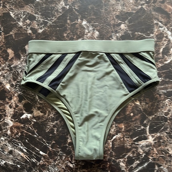 High Waisted Green Bikini Bottoms, Express size medium - Picture 3 of 15